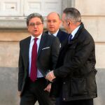 Enric Millo, próximo a Soraya Sáenz de Santamaría, quedo fuera de las listas europeas, municipales y generales del PP catalán elaboradas por el equipo de Casado