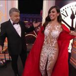 Cristina Pedroche en el momento de mostrar su vestido.