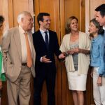 Fotografía facilitada por la candidatura de Pablo Casado, que hoy ha mantenido en Madrid una reunión junto a varios cargos del partido / Foto: Efe