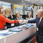 Buch visitó ayer la Feria Internacional de Turismo en Moscú