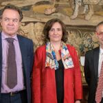 El director general de Bellas Artes y Patrimonio Cultural del Ministerio de Educación, Cultura y Deporte, Luis Lafuente, entrega 66 dibujos realizados por Miguel de Unamuno a la Universidad de Salamanca. Al acto asiste la consejera de Cultura, María Josefa García Cirac