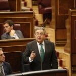 El ministro del Interior, Juan Ignacio Zoido, durante la sesión de control al Gobierno