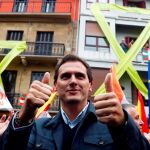 El candidato de Ciudadanos a la Presidencia del Gobierno, Albert Rivera, durante su mitin electoral en Rentería