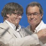 Carles Puigdemont y Artur Mas, ayer, en el consejo nacional extraordinario donde hicieron balance del primer año del PDeCAT