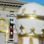 El Papa Francisco ofició la tradicional misa de la Epifanía ante miles de personas en la plaza de San Pedro