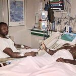 Abidal ha publicado en su cuenta de Instagram una imagen de él con su primo tras el trasplante