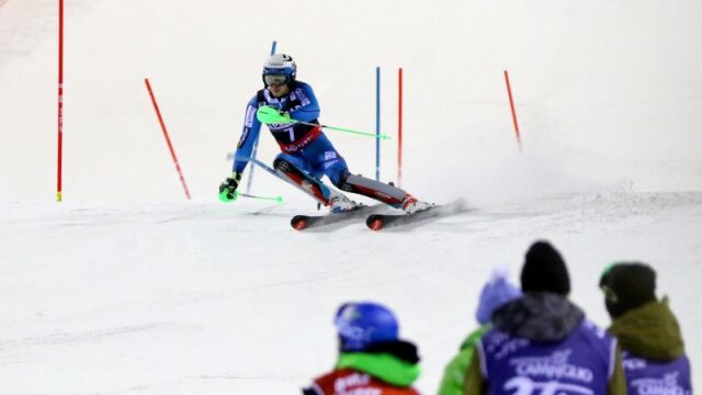 Henrik Kristoffersen vencedor del espectacular slalom nocturno