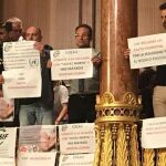 Los sindicatos de la Urbana protestaron el viernes en el pleno municipal