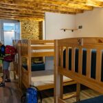 Una de las habitaciones del Albergue Savior / Foto: Sergio Ruiz Bressel