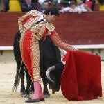 Castella se prepara para dar un circular invertido, en imagen archivo