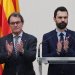 Artur Mas, junto al presidente del Parlament, Roger Torrent