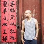 René Pérez Joglar, Residente, ha seguido el rastro de su ADN hasta China, donde grabó un tema de su nuevo disco