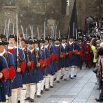 Una representación de los Miquelets de Cataluña y de la Associació de Recreació Històrica La Coronela