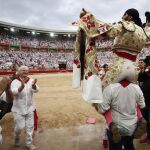 Juan José Padilla, el «Pirata», se despide de su querida Pamplona por la puerta grande / EFE
