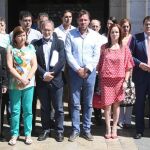 Óscar Puente, María José Salgueiro, Silvia Clemente, Alfonso Fernández Mañueco, Jesús Julio Carnero y Raúl de la Hoz, entre otros, se concentran a las puertas del Ayuntamiento de Valladolid