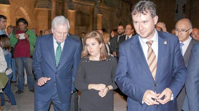 Soraya Sáenz de Santamaría, Javier Lacalle, Antonio Méndez Pozo y Ramiro Ruiz Medrano, en las calles de Burgos.