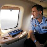 Felipe VI, en el avión de la Fuerza Aérea durante un viaje oficial a Gran Canaria en el que visitó el Ala 46 y el Escuadrón de Vigilancia Aérea 21
