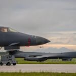 Un bombardero estratégico B-1B estadounidense