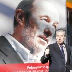 El ex ministro Ramón Jáuregui, en un acto en Vitoria en 2011