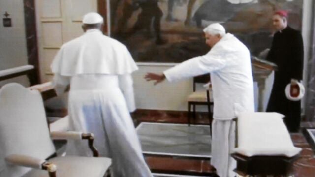Francisco: «Usted es ejemplo de humildad» / Benedicto XVI: «Gracias por la visita»