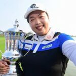 Shanshan Feng, con el título