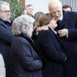 El presidente de Mercadona, Juan Roig, amigo personal del fallecido, da el pésame a los familiares de Francisco Pons