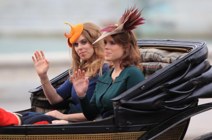 Las princesas Beatriz y Eugenia