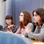La comisionada de Salud junto a la concejal de Feminismos, una portavoz de familiares con Alzheimer y Mujeres Pa'lante