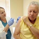 Médicos y enfermeras exigen a los políticos medidas para afrontar la gripe