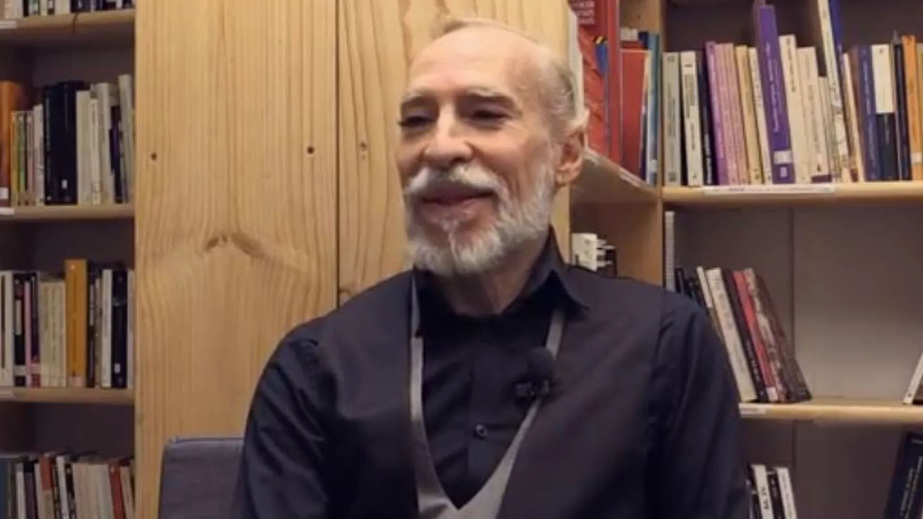 Fernando Lumbreras, en una entrevista a estudiantes de la Universidad Politècnica de València