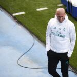 Zizou, sonriente, ayer, en Valdebebas