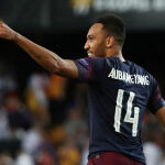 Aubameyang hizo tres goles al Valencia