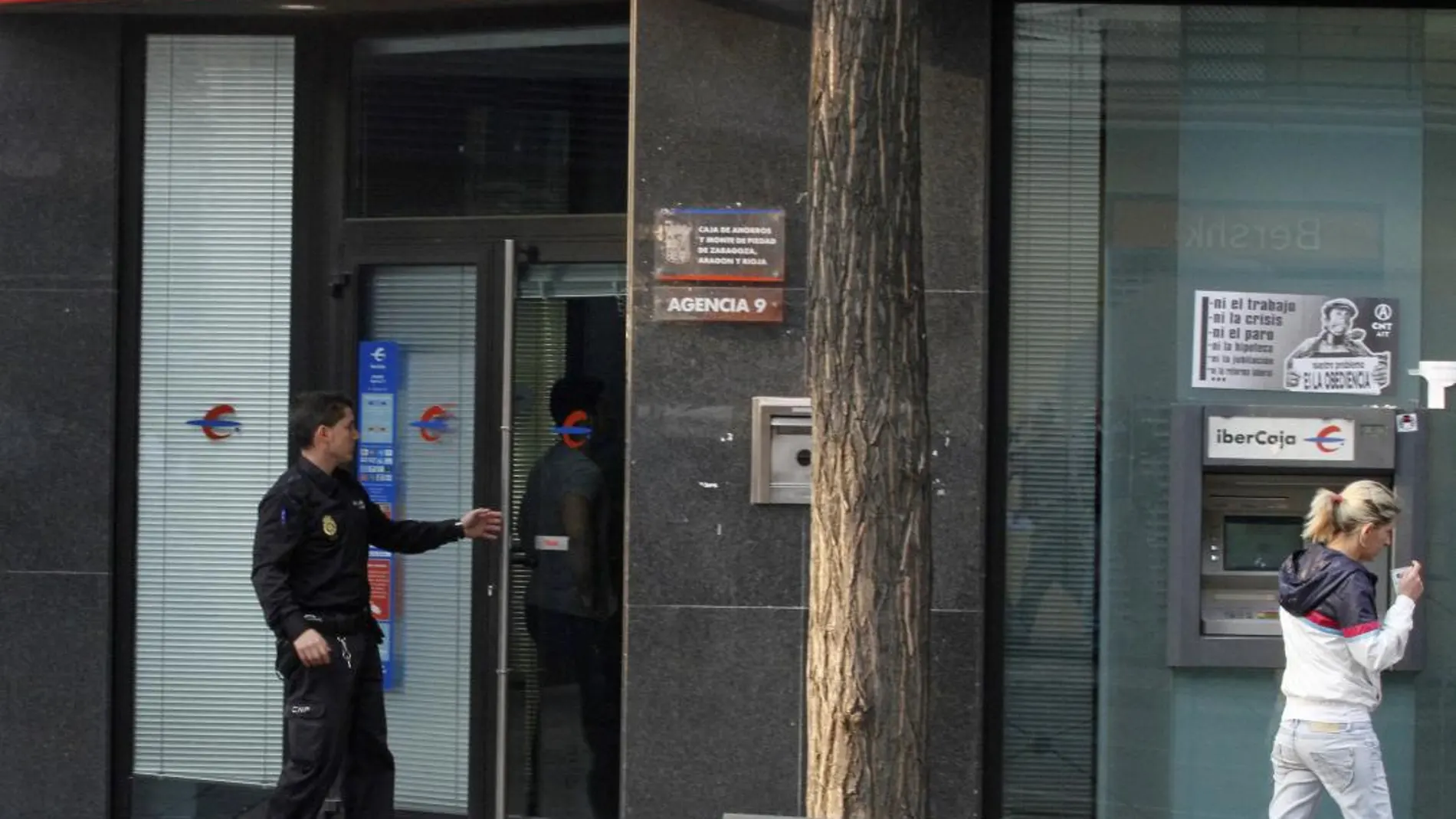 Imagen de una sucursal de Ibercaja