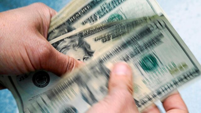 Bruselas incluye a Panamá y Arabia Saudí en su lista de paraísos fiscales