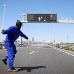 Los astilleros provocaron ayer «numerosos» destrozos en el puente de Carranza