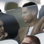 Cristiano Ronaldo, junto a su pareja Gorgina y su hijo Cristiano Jr.