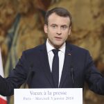 Emmanuel Macron durante su discurso de Año Nuevo en el Palacio del Eliseo