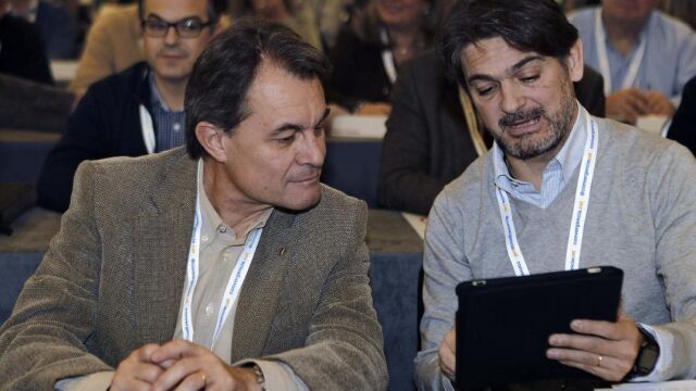 Oriol Pujol, junto a Artur Mas