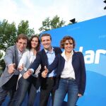 Díaz Ayuso y Martínez-Almeida, acompañados por Pablo Casado y Dolors Montserrat