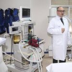 El consejero de Sanidad, Antonio María Sáez Aguado, inaugura la nueva unidad integrada del dolor de Valladolid.