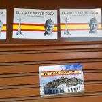 Imagen de los carteles en la sede del PSOE del Alcalá