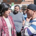 Bódalo antes de ingresar en prisión, con la líder de Podemos en Andalucía, Teresa Rodríguez