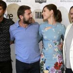 El actor y director Raúl Arévalo, posa junto a los actores Antonio de la Torre, Ruth Díaz y Luis Callejo, durante la presentación de "Tarde para la ira"