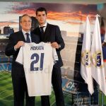 Álvaro Morata, junto a Florentino Pérez