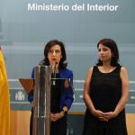 La portavoz socialista en la Cámara Baja, Margarita Robles, y la vicesecretaria general del PSOE, Adriana Lastra