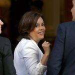 La vicepresidenta del Gobierno en funciones, Soraya Sáenz de Santamaría, a su llegada hoy al Congreso