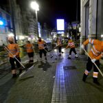 Las Fallas han dejado un volumen de residuos similar al del año pasado, aunque se ha incrementado el reciclaje y se ha reducido el vandalismo, como la quema de contenedores o los daños en jardinería, según el Ayuntamiento