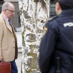 El expresidente de Caja Madrid, Rodrigo Rato, a su llegada esta mañana a la Audiencia Nacional.
