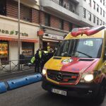 Ambulancia circula por Madrid