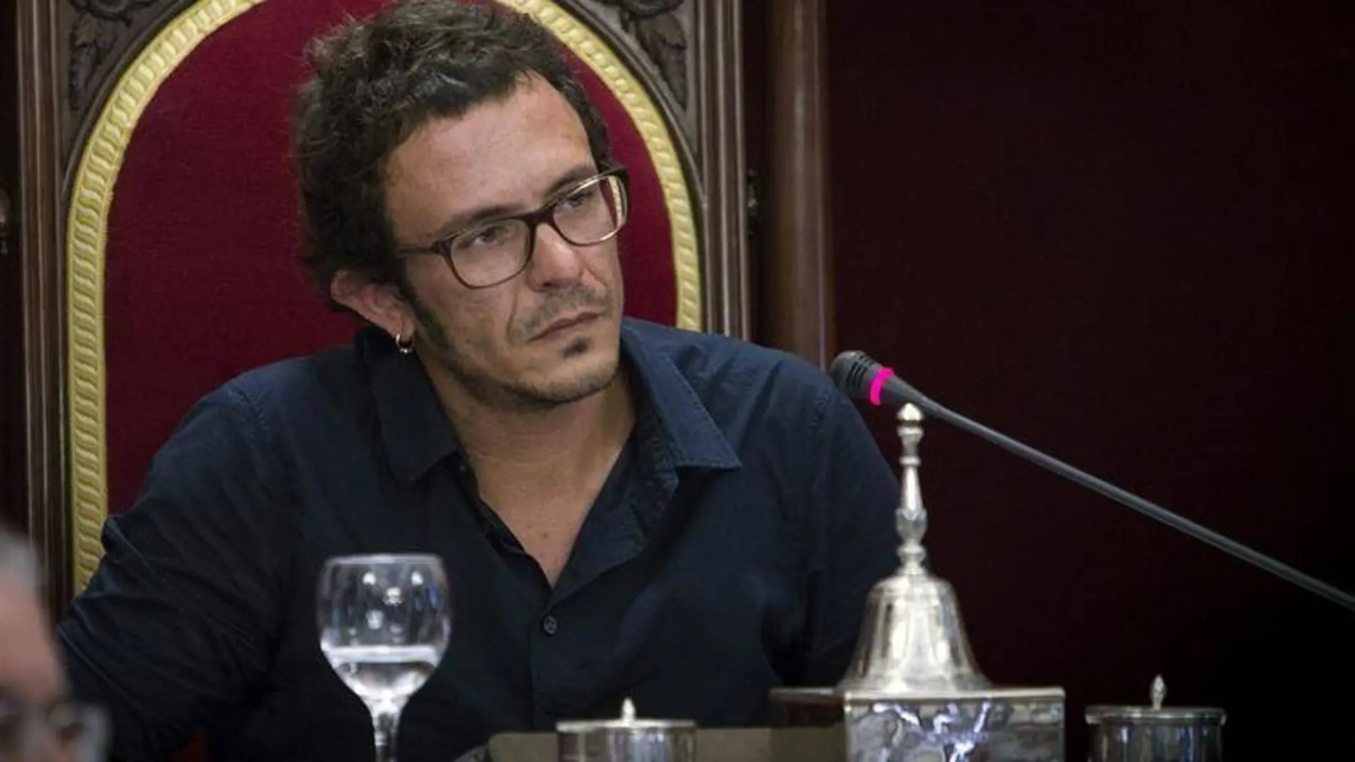 El alcalde de Cádiz, José María González, «Kichi», durante un Pleno del Ayuntamiento